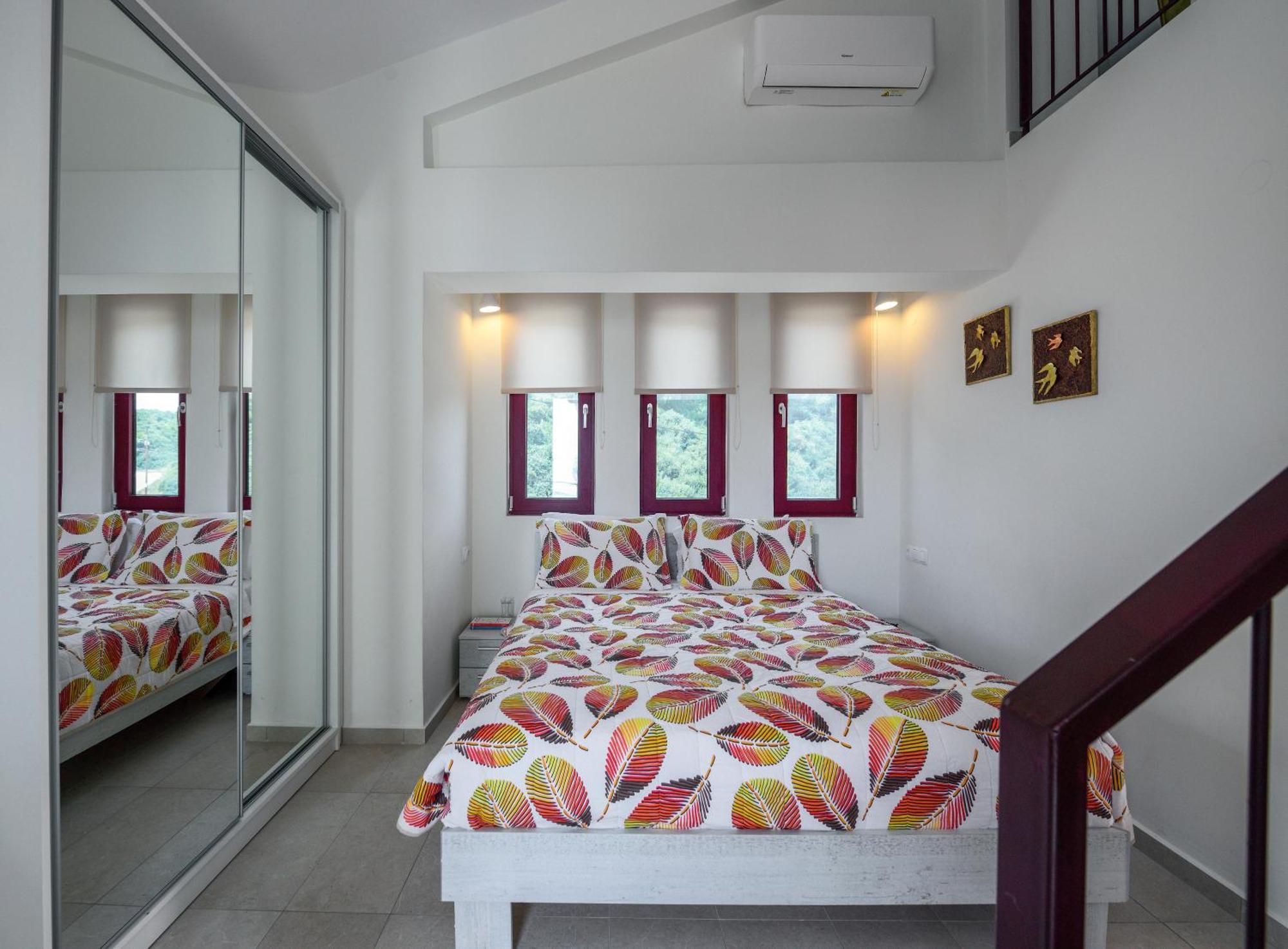 Elpiniki Luxury Rooms Nea Poteidaia Exterior photo