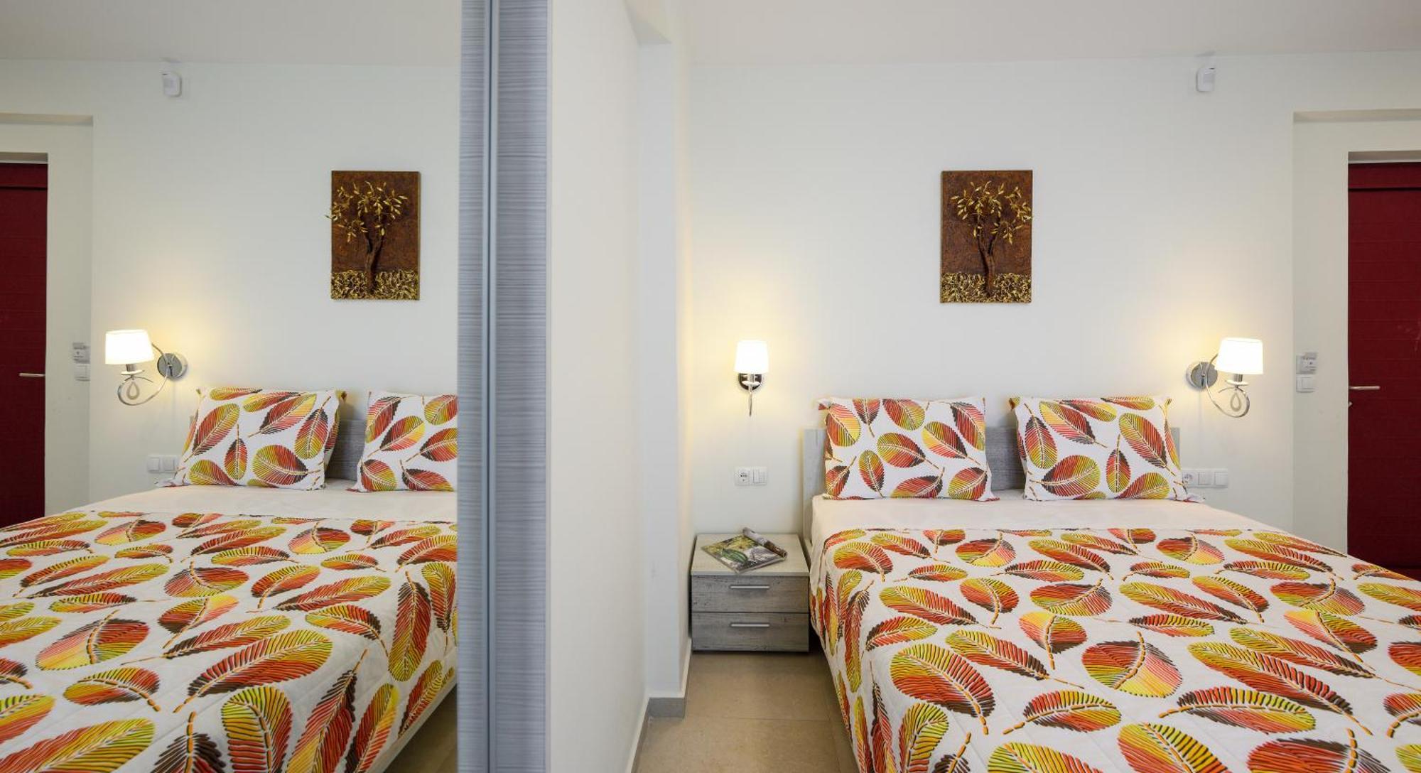 Elpiniki Luxury Rooms Nea Poteidaia Exterior photo