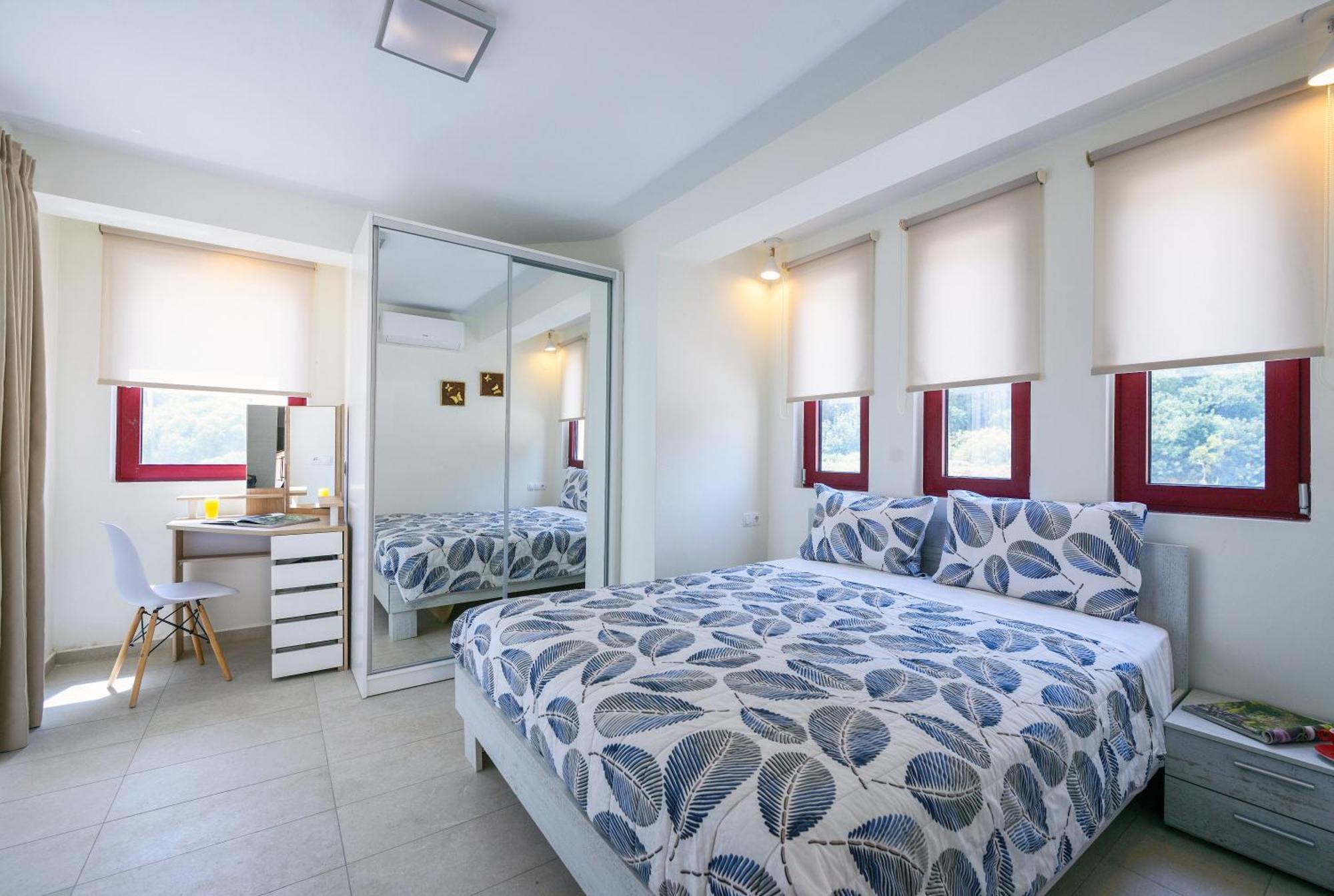 Elpiniki Luxury Rooms Nea Poteidaia Exterior photo
